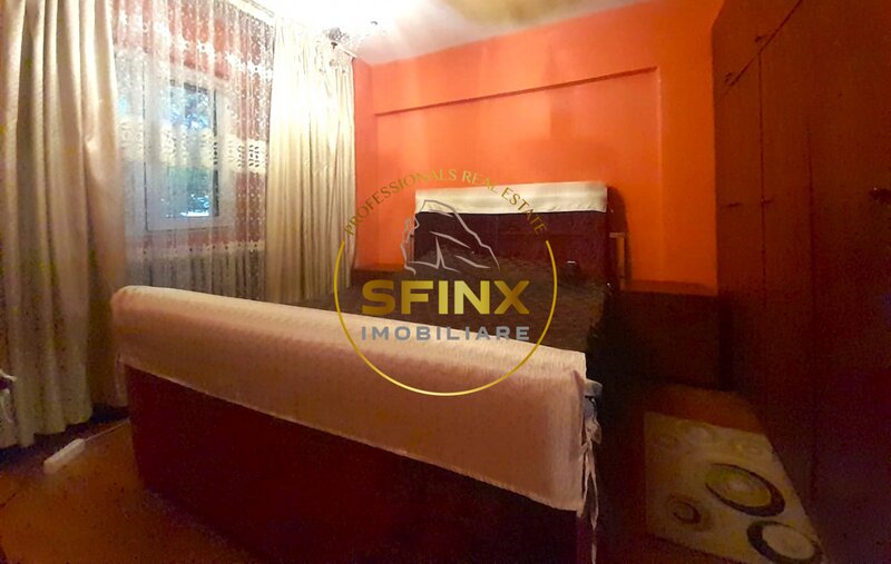 Basarabia, apartament 2 camere de vanzare.