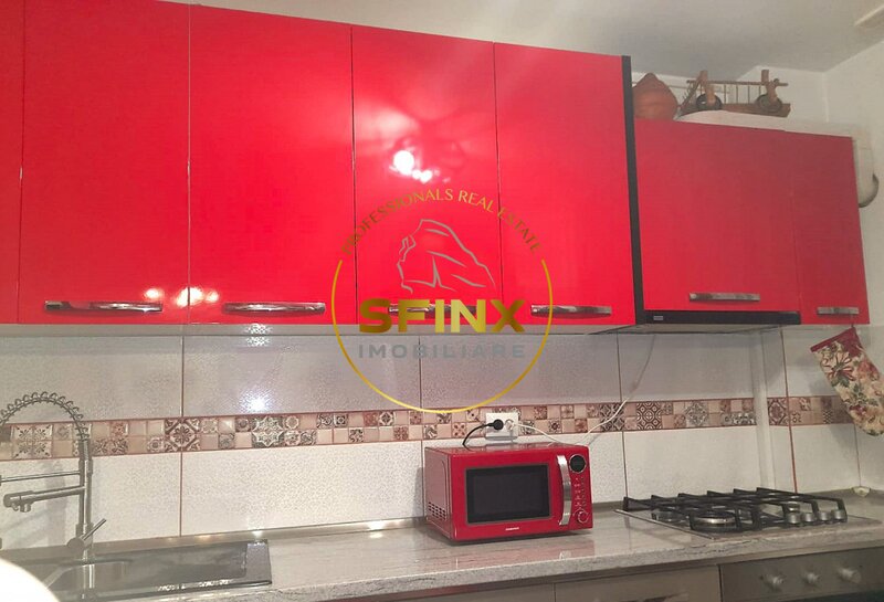 Basarabia, apartament 2 camere de vanzare.